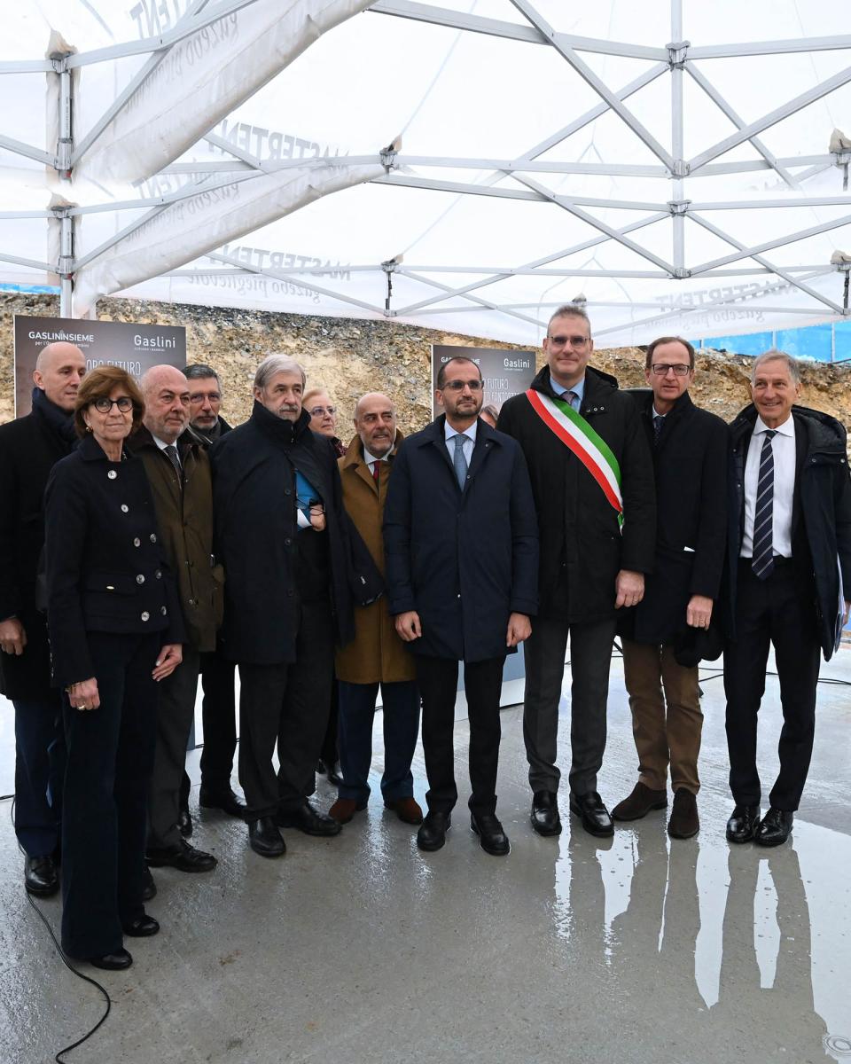 Posa della prima pietra 4